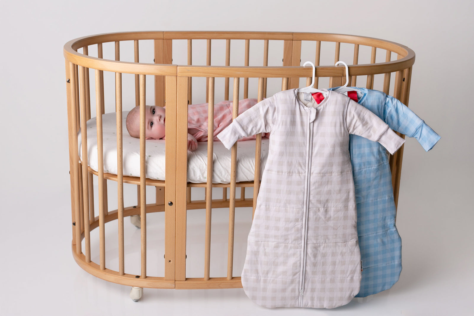 The Ultimate Guide to Choosing Swaddle Sacks and Sleep Bags: Comfort, Safety, and Better Sleep