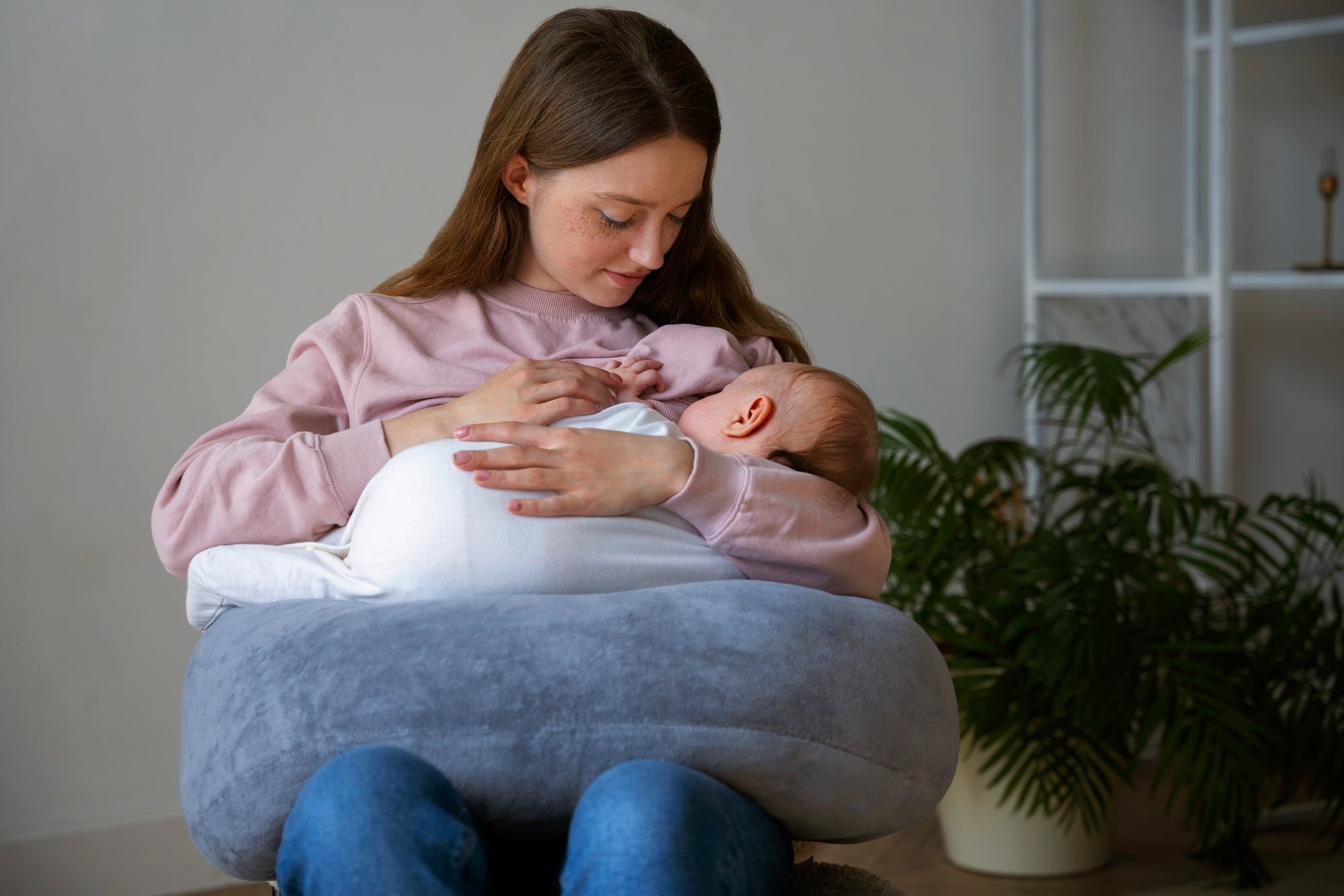 Nourishing New Beginnings: Breastfeeding Tips for First-Time Moms - Sleepybelly