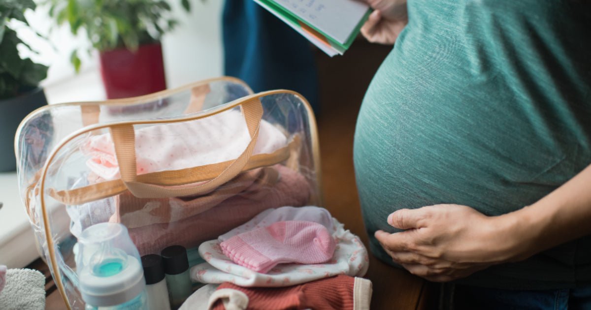 What to Pack in Your Hospital Bag: The Ultimate Guide for Expectant Mothers - Sleepybelly